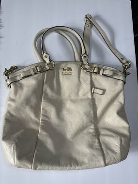 Coach H1260-18641 Madison Leather Lindsey Parchment Satchel Crossbody